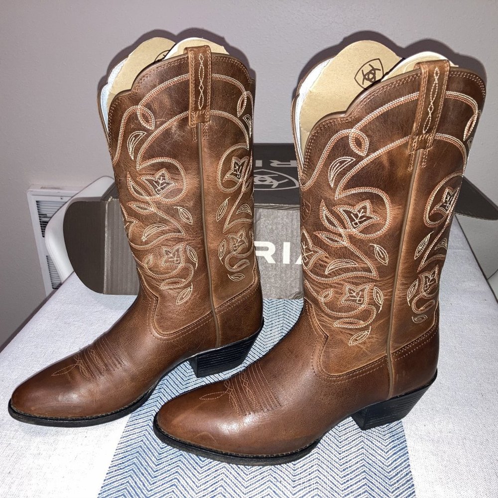Heritage R Toe Western Boot